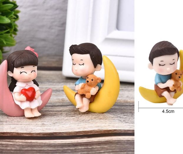 MINIATURE COUPLE DECORATION SET