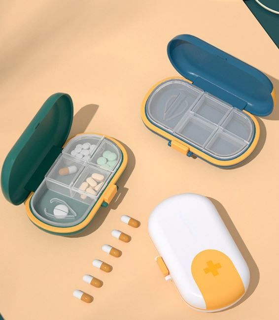 Portable Pill Case with Cutter