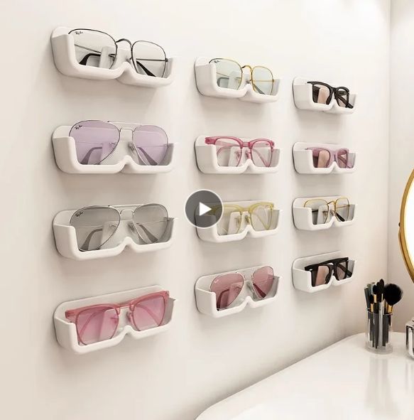 Wall Mounted Glass Storage