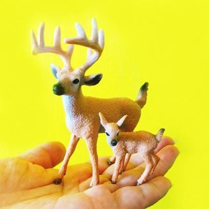 MINIATURE DEER DECORATION SET