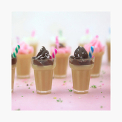 MINIATURE MILKSHAKE GLASS